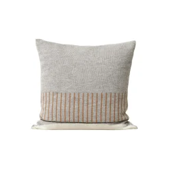 Form & Refine Pyntepuder & Hynder-Aymara Cushion,