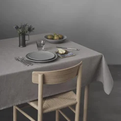 By Mogensen Bordtekstiler * Dug,