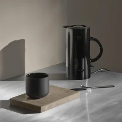 Stelton Køkkenmaskiner-EM77 Mini Elkedel 0,5 L, black