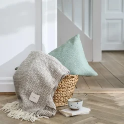 Compliments Plaider * Nest plaid,
