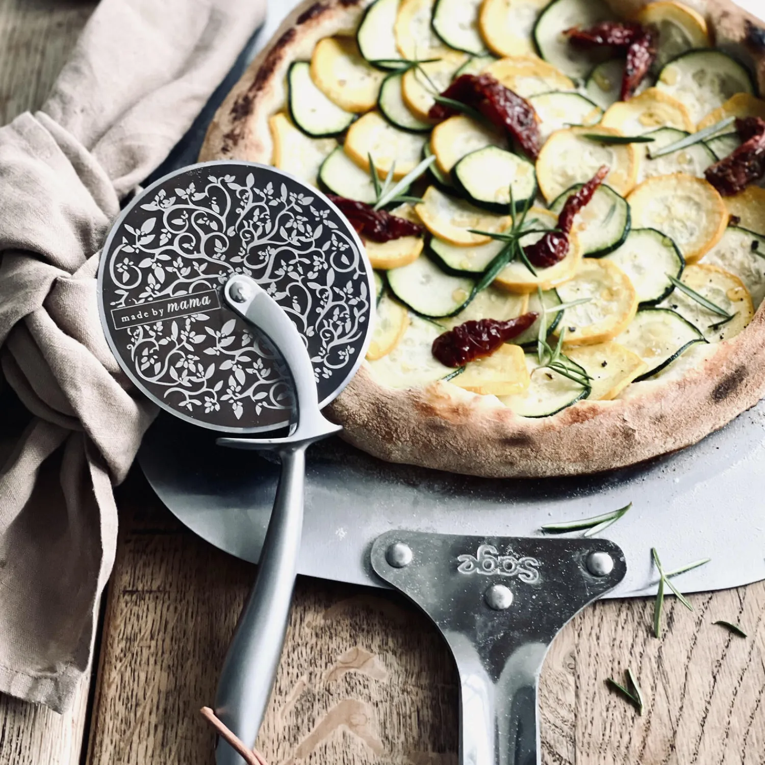 Made by Mama Køkkenudstyr * Pizzakniv