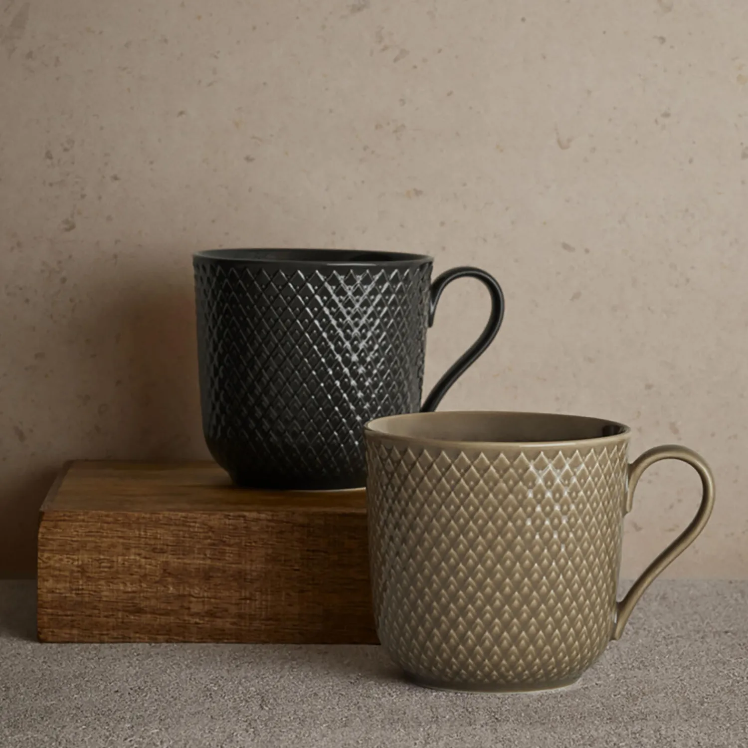 Lyngby Porcelæn Kopper & Krus-Rhombe Earth Krus med hank,