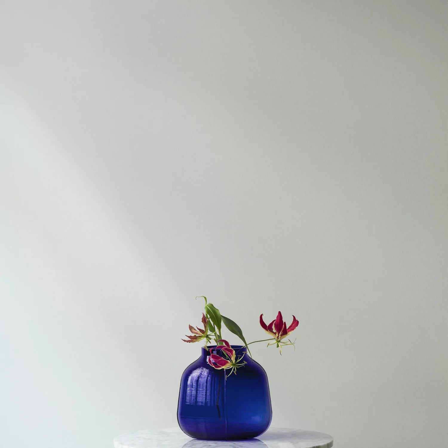 Normann Copenhagen Vaser * Step vase, blue