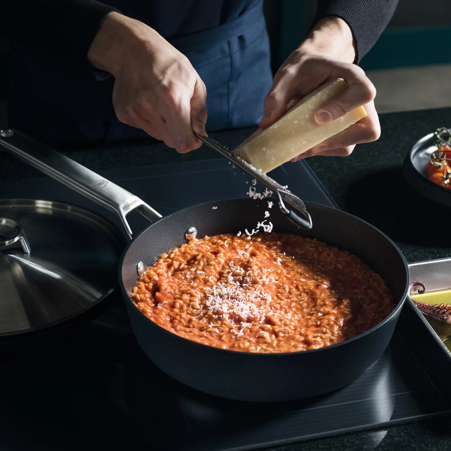 Fiskars Gryder & Pander * Taiten sauterpande med låg Ø 26 cm